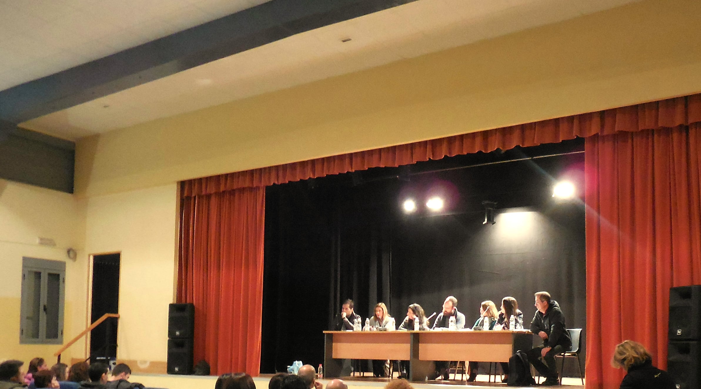 I Edición mesa redonda sobre acoso escolar